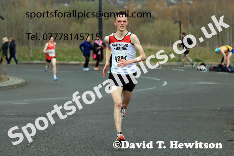 Senior Mens relay, 2026 Elswick Harriers Good Friday Road Relays and Young Athletes, Newburn,  Newcastle upon Tyne. Photo: David T. Hewitson/Sports for All Pics